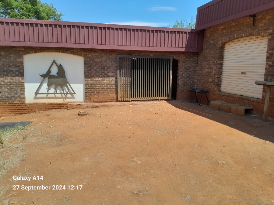 4 Bedroom Property for Sale in Waterval S H North West